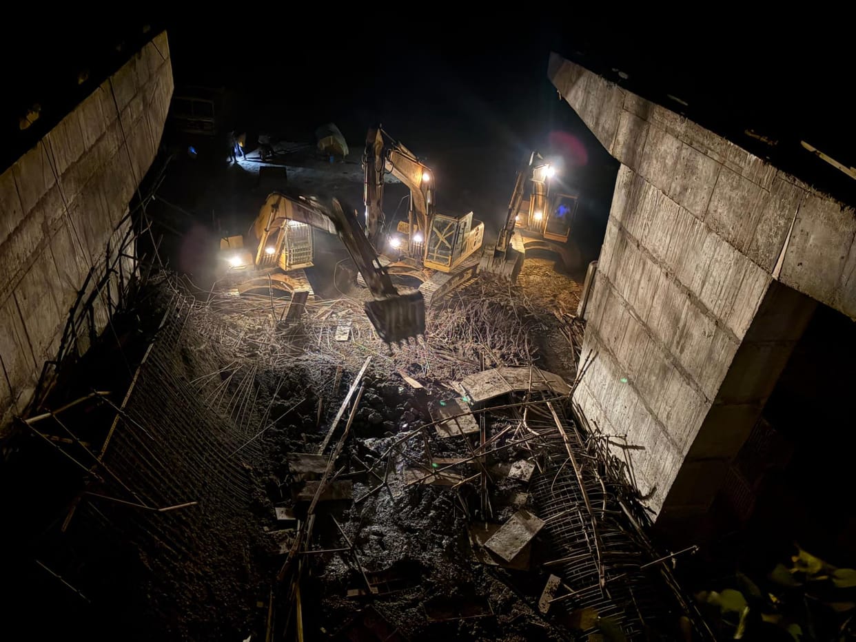 Shuttering of under-construction overbridge collapsed, eight injured