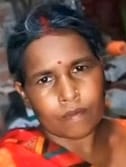 A bull came in front of her, a woman fell from her bike and died