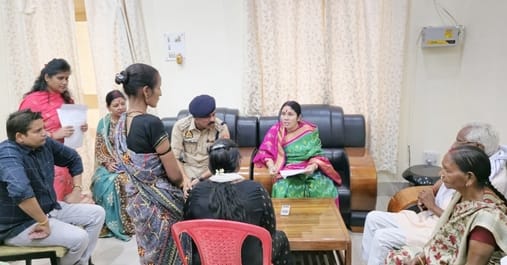 Women's issues should be resolved promptly