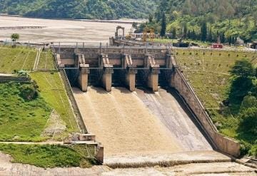 Do not go near Beas, water can be released from Pandoh Dam
