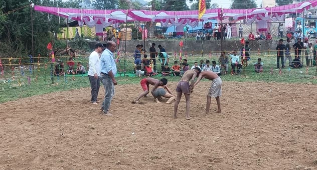 Baroi fair begins with flag ceremony