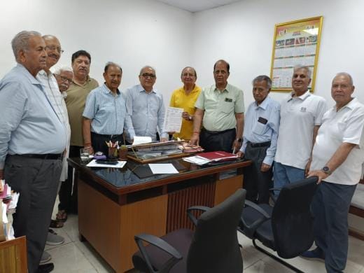 Outcry for water in Sector 10, HOWA delegation met HUDA administration
