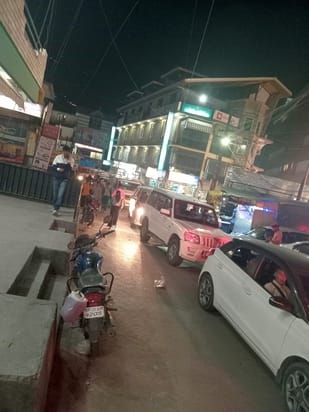 Tarring work in Kullu slowed down, passengers stuck in traffic jam for hours