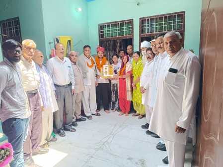 Ankit Kumar who was successful in UPSC was honored