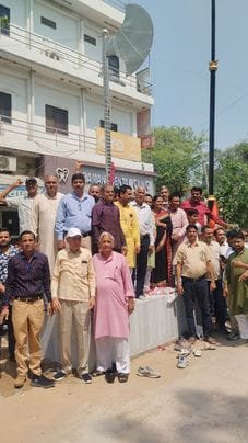 Worshiped Lord Parshuram and distributed Prasad