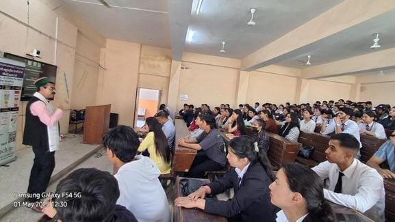 Employment fair at Rampur College, hundreds of students participated
