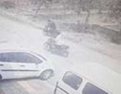 Smart TV Stolen from RPF Officer’s Residence in Agra Suspect Seen Fleeing on Scooty