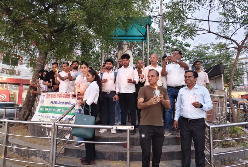 Candle march taken out in protest against Pahalgam attack