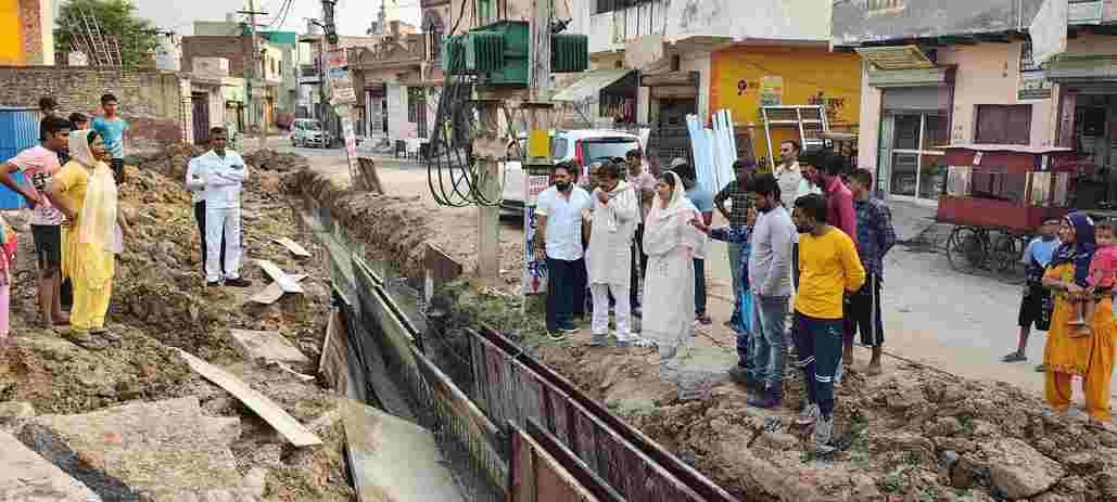 Flaws found in the drain being constructed in Ward-3, contractor reprimanded