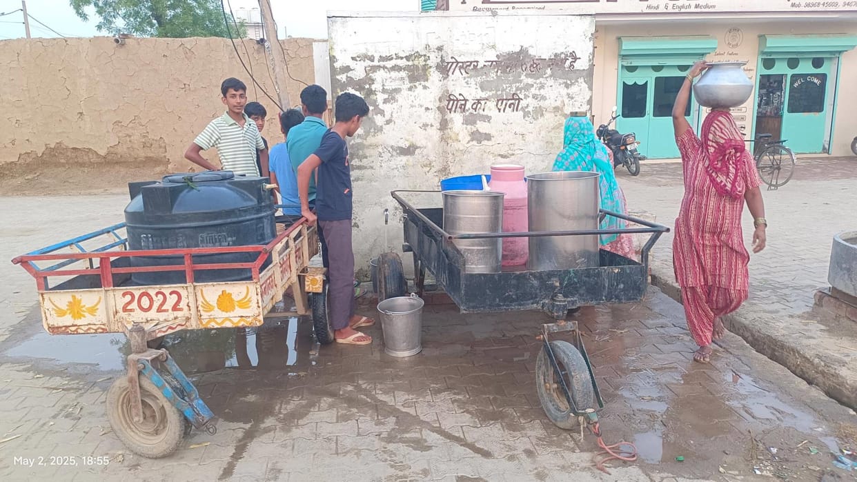 Reality: People are awake all night for water, administration claims: situation is improving