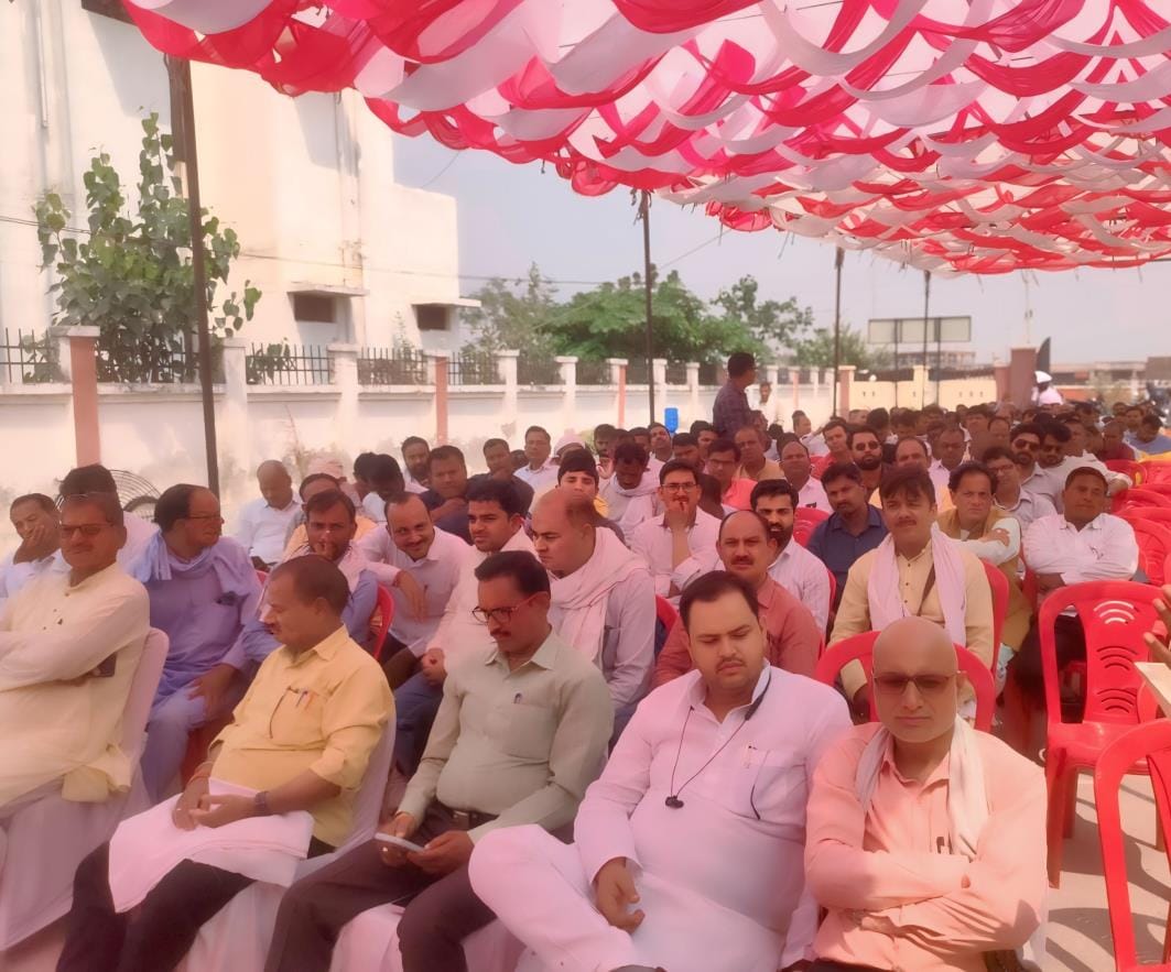 Teachers staged a sit-in protest at the BSA office