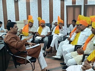 A state level meeting was held in Kala Kirti Bhavan for the preservation of Haryanvi songs