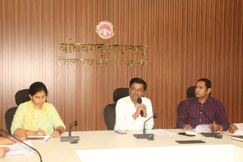 the collector expressed strictness reprimanded 69 schools in umaria