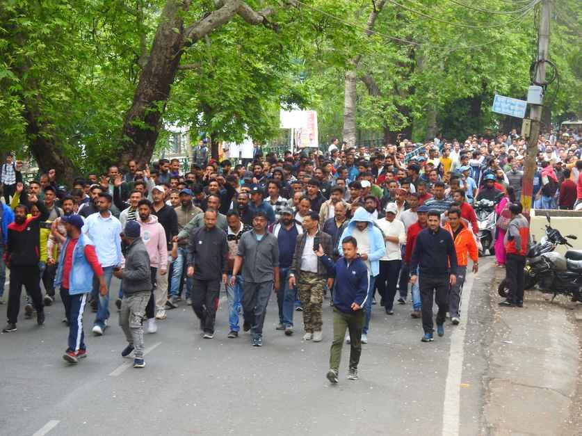 Nainital remained in the grip of communal tension for 18 hours
