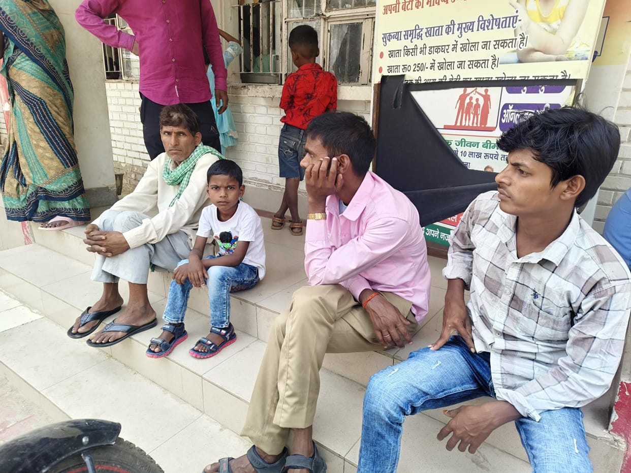 Waiting till evening, Aadhaar is not being generated
