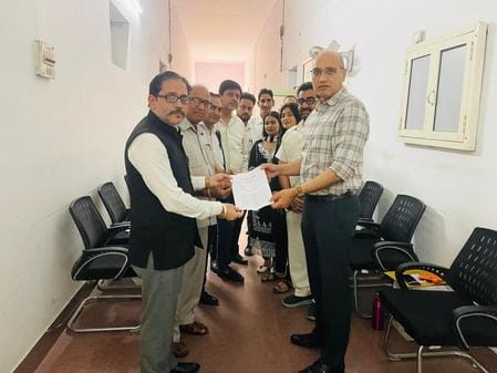 VHP submitted a memorandum to SP in the matter of showing an axe to a policeman