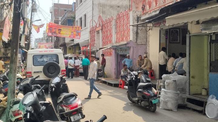 DGGI raids battery scrap dealer's establishments, finds documents of tax evasion