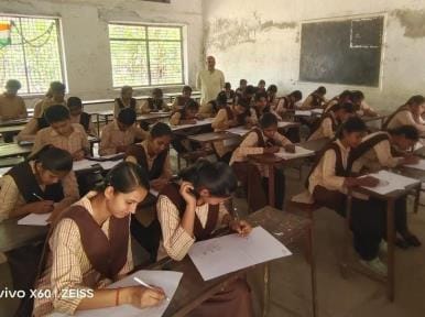 Vansh in painting, Nandini first in slogan