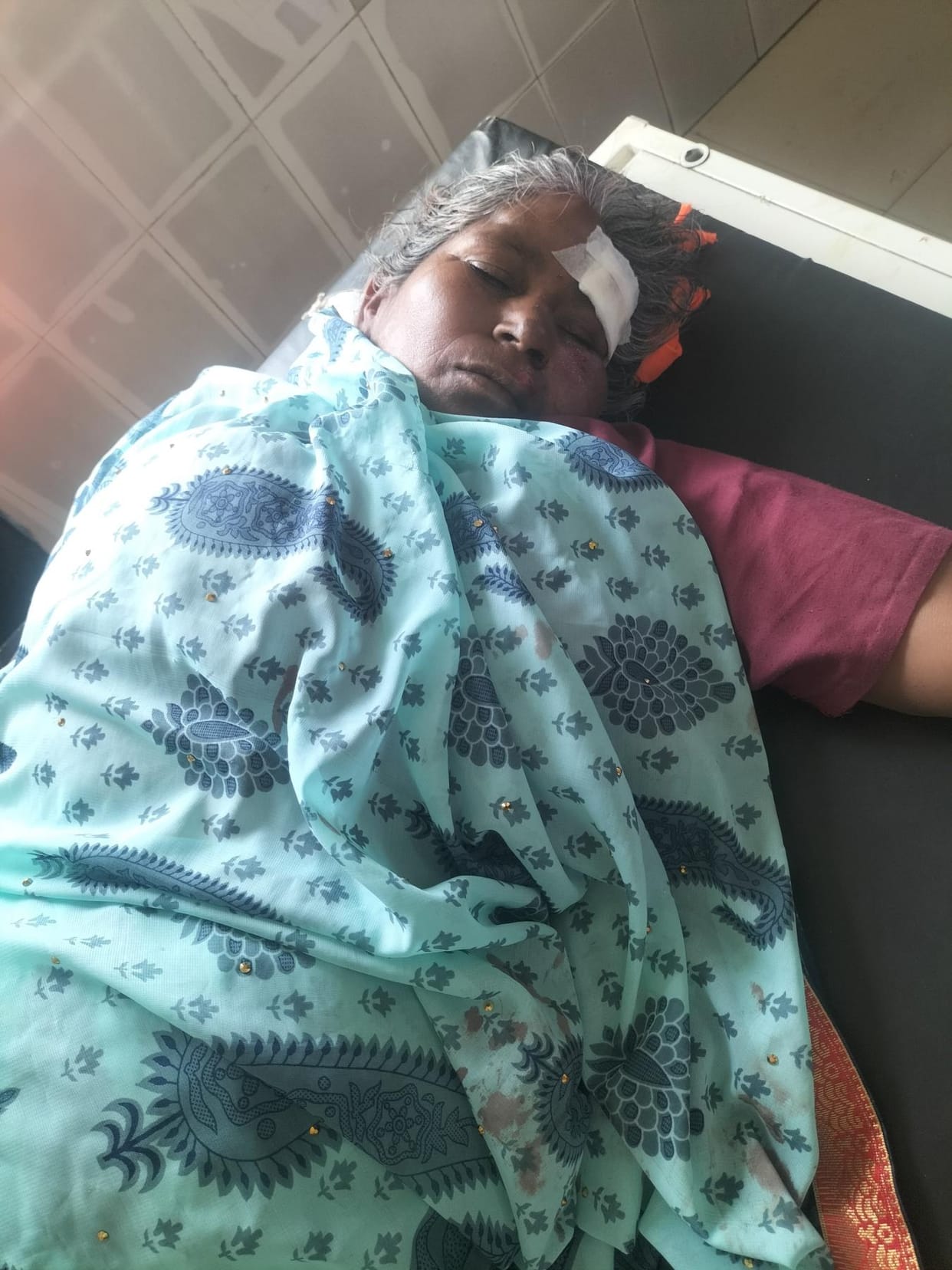 Female devotee injured after falling from bike