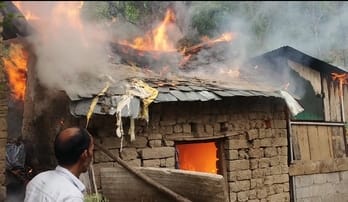 Cowshed burnt in Chhapanu of Dharampur, buffalo scorched