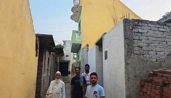 Lala Bihari has the image of a social worker in Kasganj