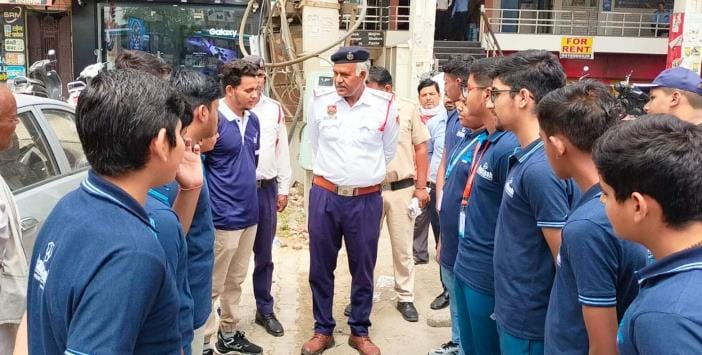 Students were taught traffic rules