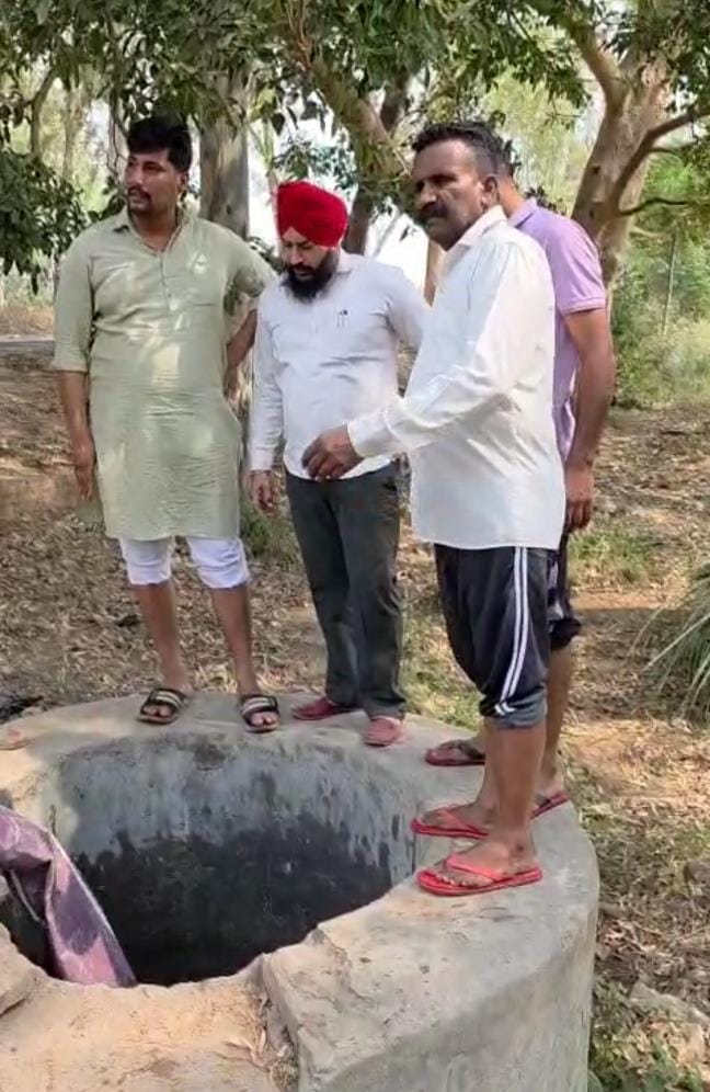 Sarpanch reached to fill water in the water tanks of water tank