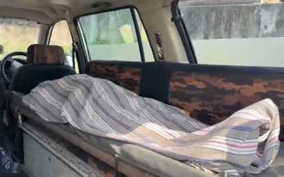 The younger brother's wife hanged herself, the elder brother died seeing the scene