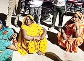 Farmer beaten to death with sticks due to rivalryFarmer beaten to death with sticks due to rivalry