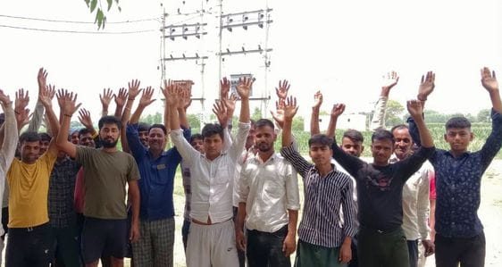 There is no electricity in Singthara village for seven days, villagers created a ruckus