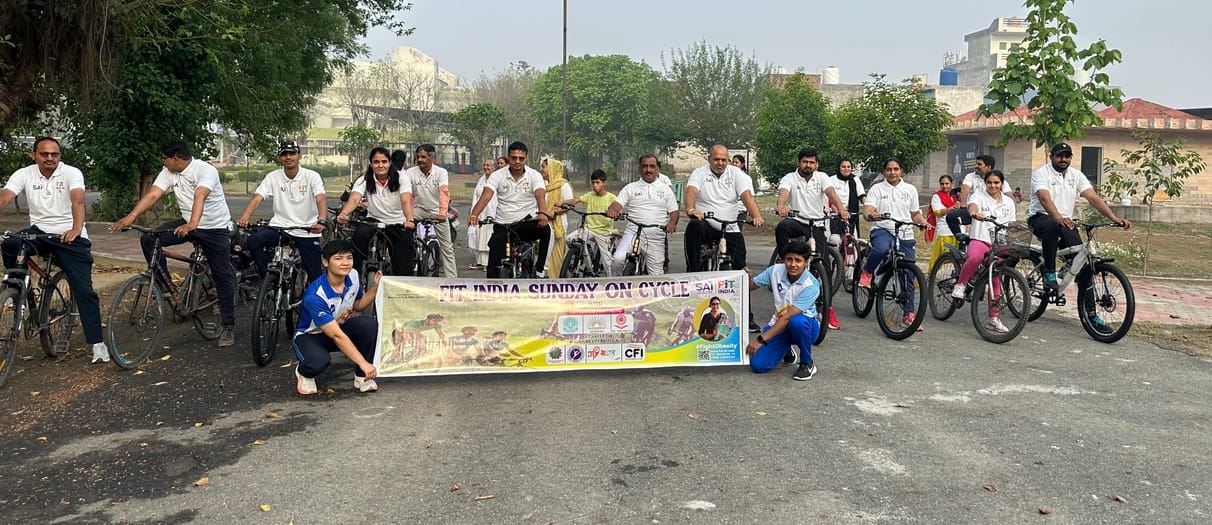Gave the message of staying fit by cycling