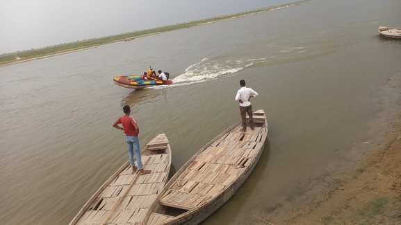 Three friends drowned while bathing in Ganga, two rescued, one missing