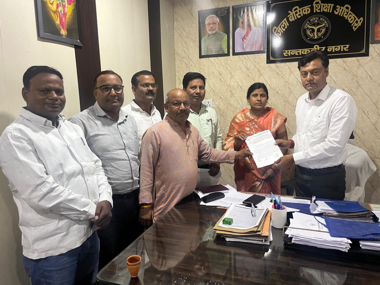 Primary Teachers Association officials handing over a memorandum to BSA