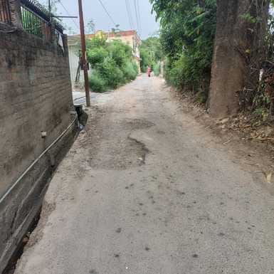The condition of the connecting road is bad, the problems of the drivers increased