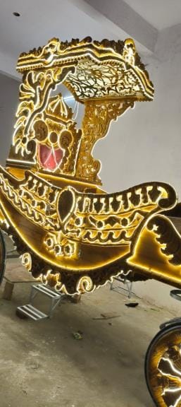 Shri Radha Vallabh Lal will sit in the new chariot after 81 years