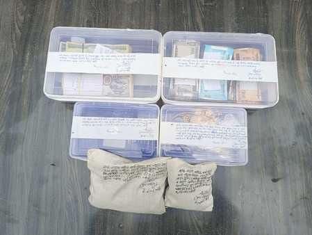 Woman smuggler arrested with brown sugar worth Rs 20 lakh