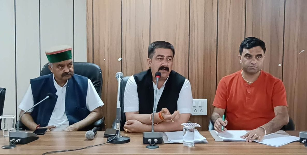 There will be a star night in Piplu fair: Vivek