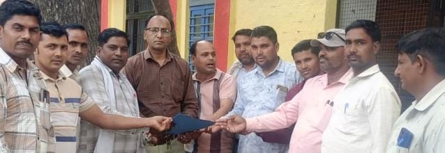 The problems of employment servants should be resolved