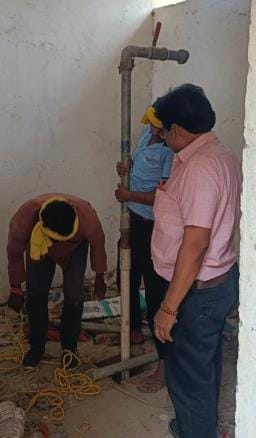 There is water crisis in the mother and child hospital since last three days