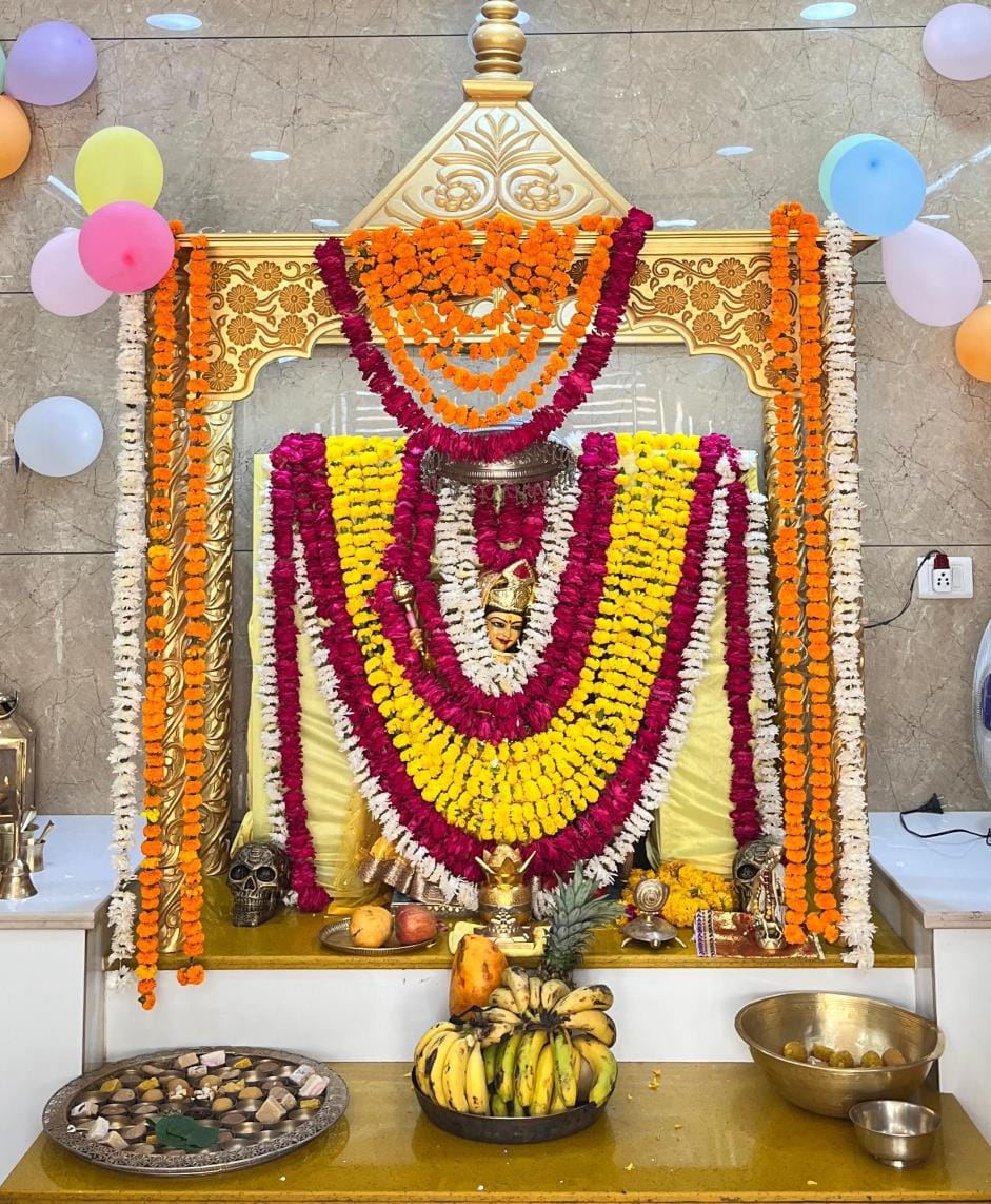Mother Baglamukhi was decorated grandly