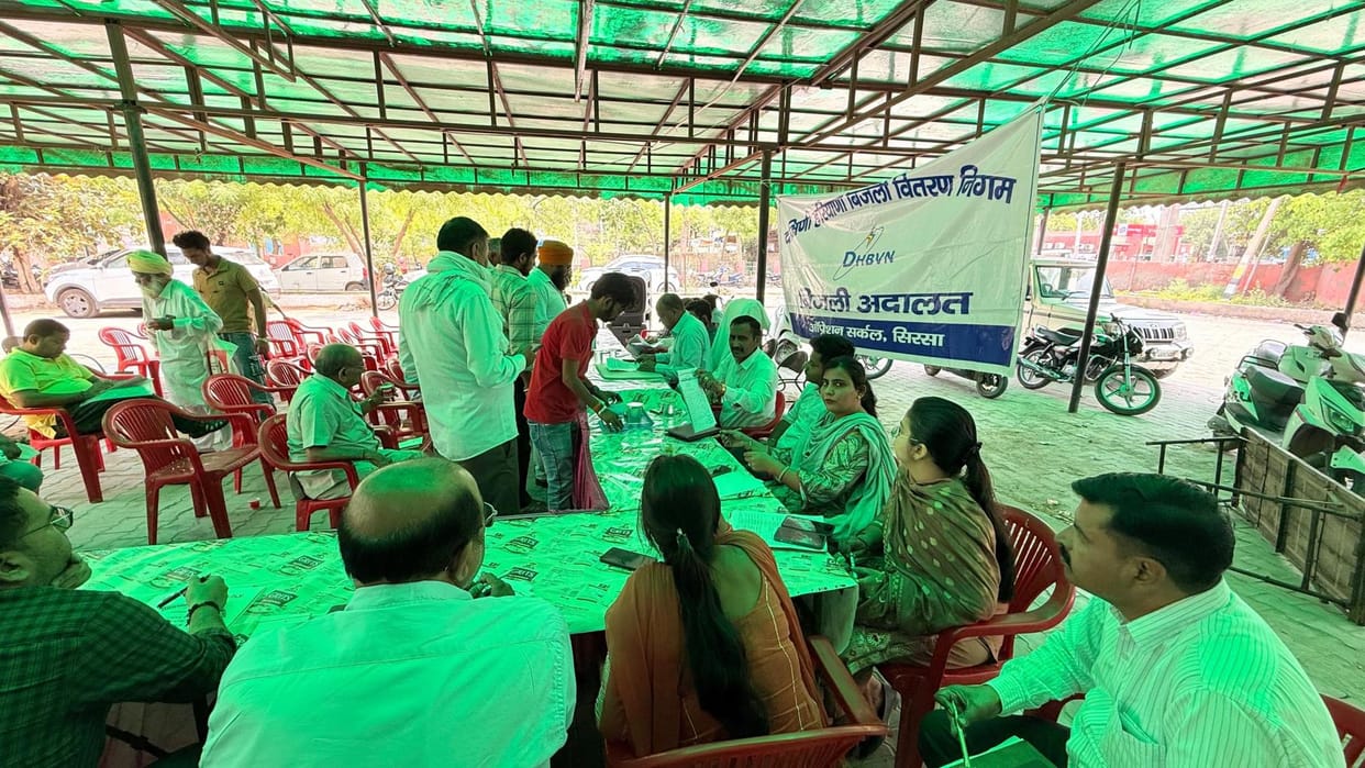 23 complaints came in Janta Darbar, four were resolved on the spot, one week ultimatum for the rest