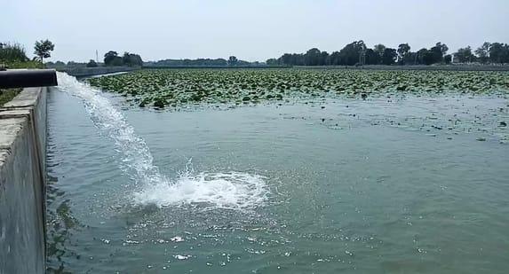 After two days, water was available for only 40 minutes