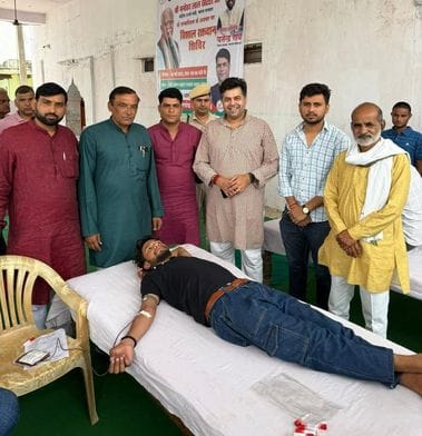 A blood donation camp was organized in Sarai Bahadur Nagar