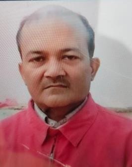 The farmer's condition deteriorated while spraying pesticides and he died