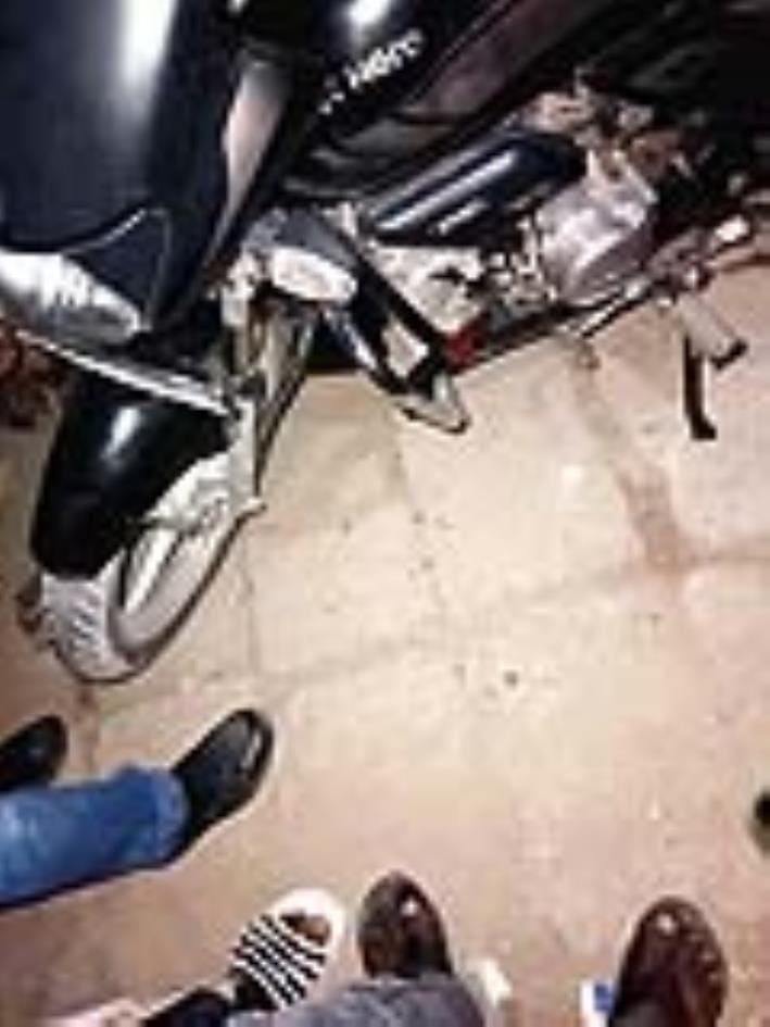 Due to enmity, a young man was murdered with a sharp weapon at Ding turn