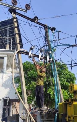 Electricity came in urban areas at 3 am and in villages in the evening
