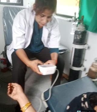Labor pains arose in the ambulance, EMT ensured safe delivery in time