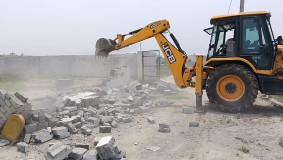 Six houses were demolished and two were sealed in Saraswati Kunj in Gurugram