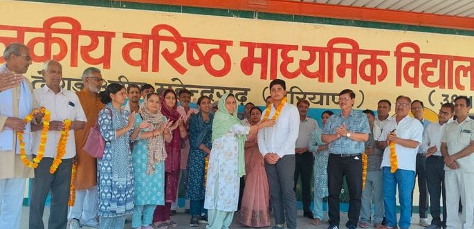 Manish Kumar, a student of RVMA Daungra Ahir, will address the country's largest panchayat