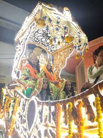 Radha Vallabh Lal seated in new chariot after 81 years